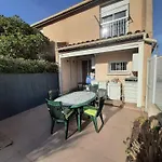 Pavillon 4 Pers. A 50m De La Avec Jardin Clos Et Parking Prive - Fr-1-781-39 Feriehus *