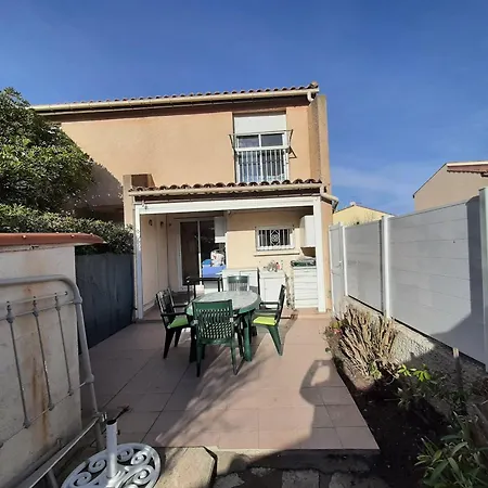 Pavillon 4 Pers. à 50m De La Avec Jardin Clos Et Parking Privé - Fr-1-781-39 * Valras-Plage