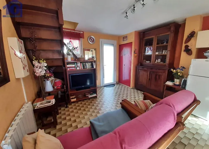 Pavillon 4 Pers. A 50m De La Avec Jardin Clos Et Parking Prive - Fr-1-781-39 Σπίτι διακοπών *